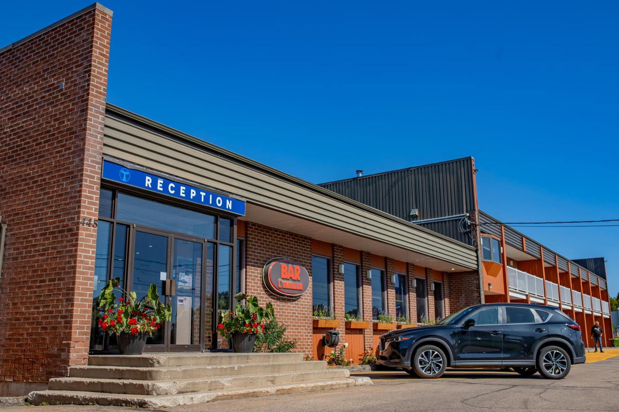 Complexe Hotelier Pelchat Les Escoumins Exterior foto