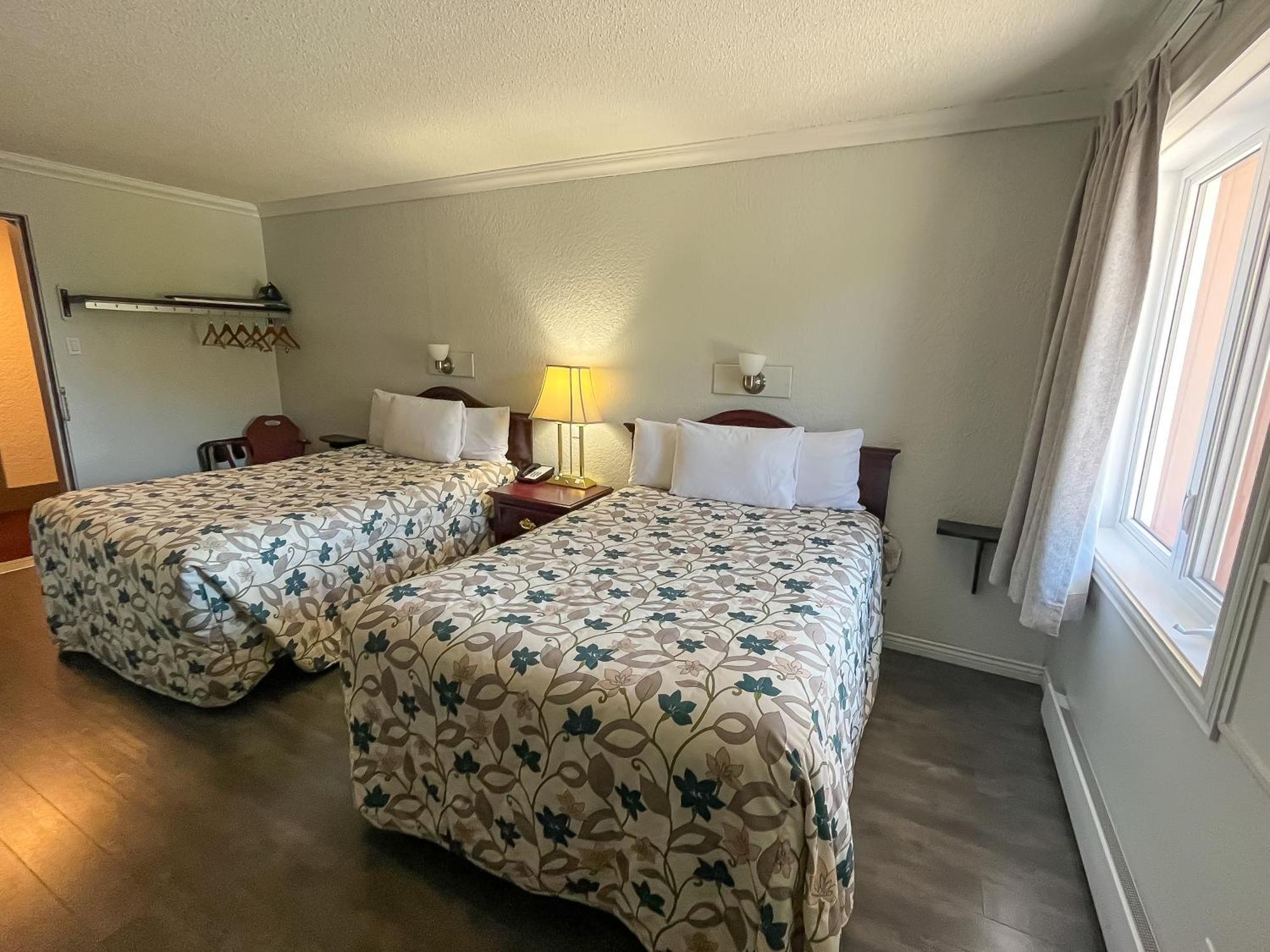 Complexe Hotelier Pelchat Les Escoumins Exterior foto